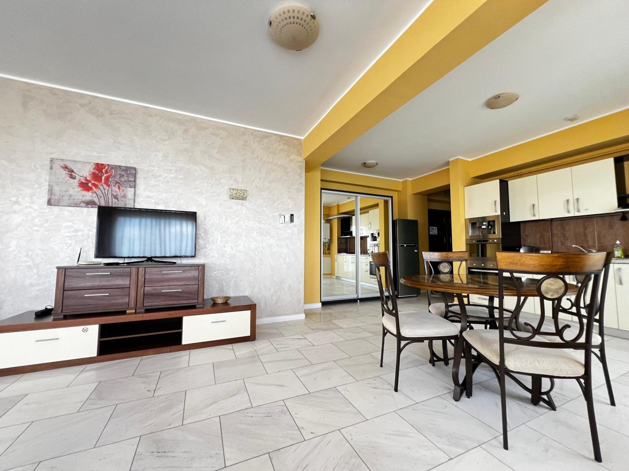 Sophia Lake View Suite Mamaia Exterior foto