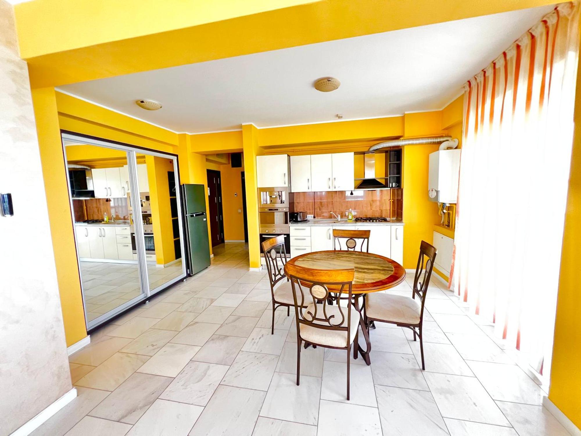 Sophia Lake View Suite Mamaia Exterior foto